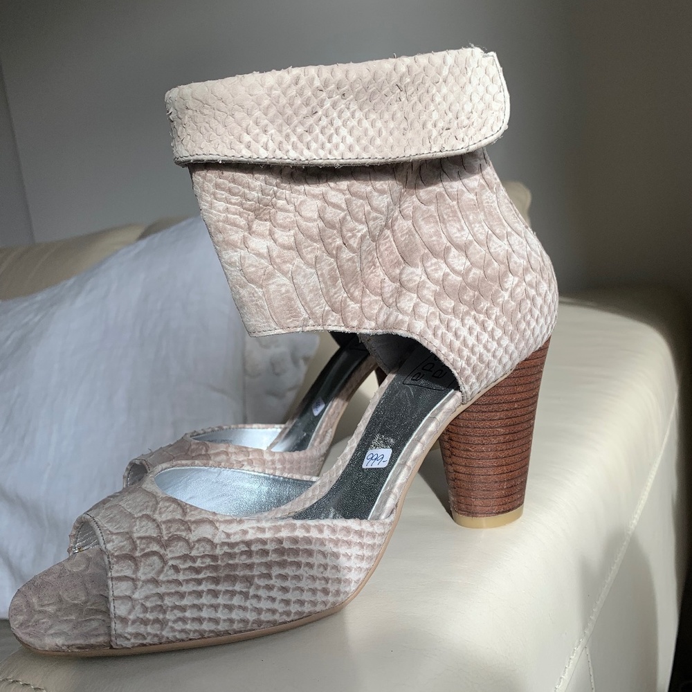 Cool sandal shoe from Denmark